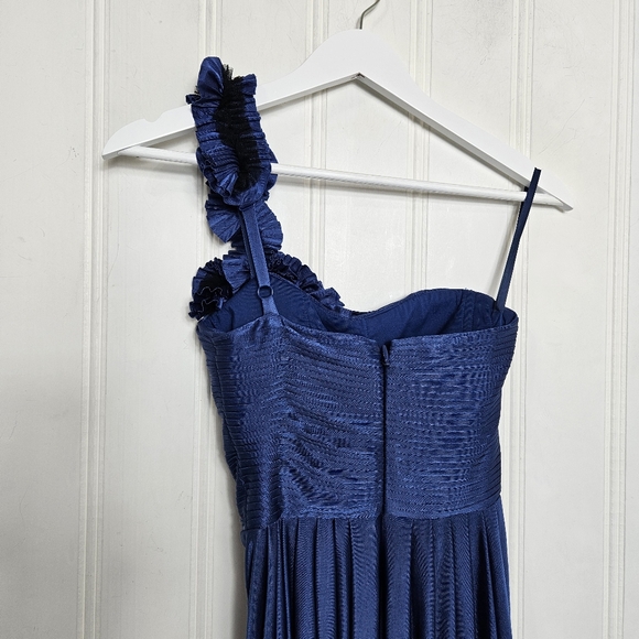 BCBGMaxAzria Royal Blue One Shoulder Rosette Draped Formal Dress M -  mordernwear.com